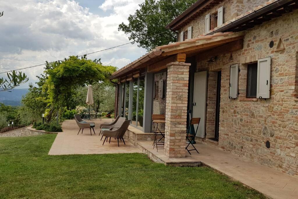 Vesper - Casale Con Piscina - Ad Galli Cantum ชิตตา เดลลา ปีเอเว ภายนอก รูปภาพ